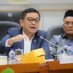 Wakil Ketua VIII DPR RI Ace Hasan Syadzily saat rapat kerja Komisi VIII DPR RI dengan Menteri Agama dan jajarannya, Rabu (17/05).