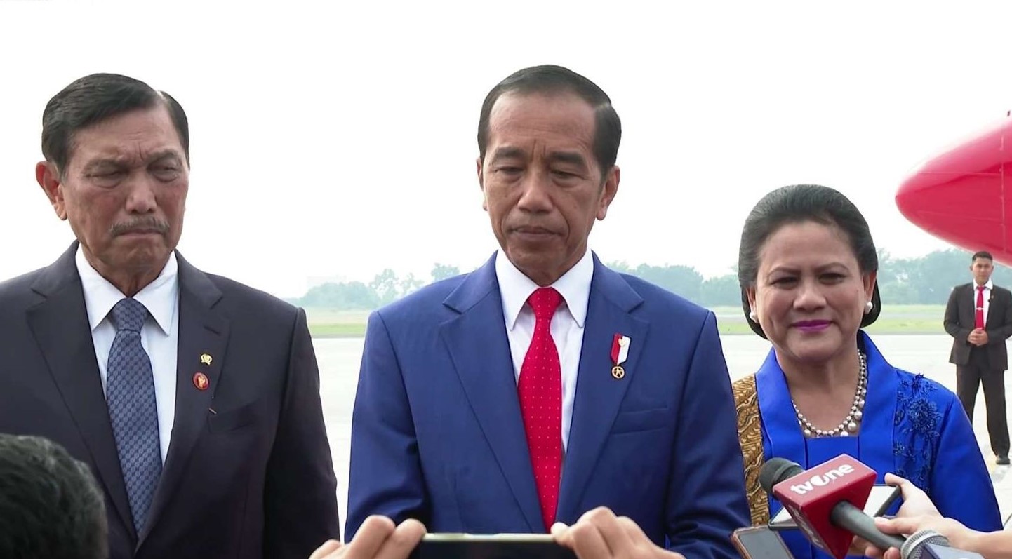Presiden Tunjuk Menkopolhukam Mahfud MD Plt Menkominfo