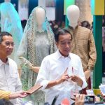 Presiden Jokowi saat memberikan keterangan pers di Sarinah, Jakarta.