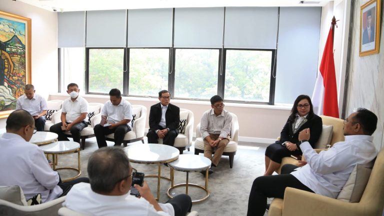 Menag Dorong Percepatan Alih Status Kampus IAKN Jadi Universitas