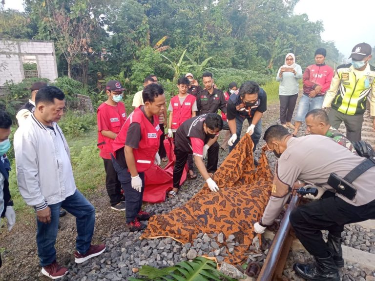 Diduga Depresi, Seorang Nenek Ditemukan Tertabrak KA di Sragen