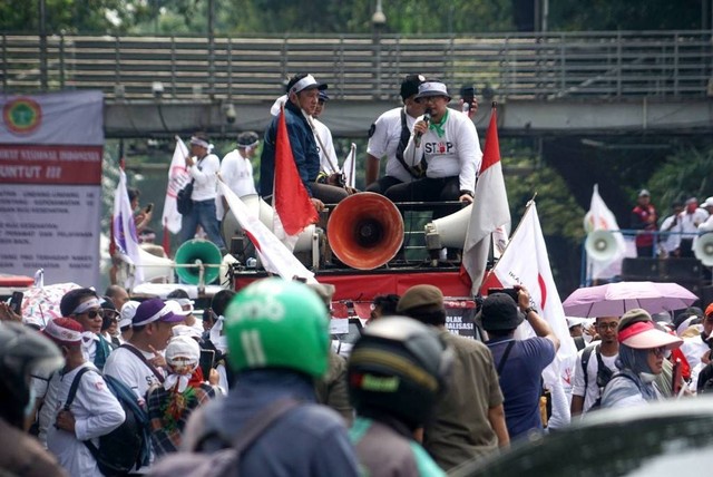 Tolak RUU Kesehatan, Ribuan Nakes Gelar Demonstrasi di Jakarta