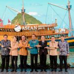 Sesi foto bersama KTT ke-15 IMT-GT, di Labuan Bajo, Kamis (11/05).