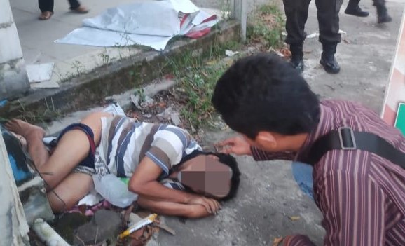 Jasad Lelaki Tak Dikenal Ditemukan di Depan Bank Kecamatan Sampang Cilacap