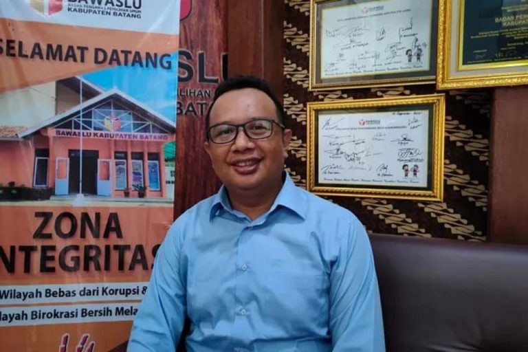 Empat Kades Bacaleg Diingatkan Bawaslu Batang untuk Tidak Mencuri Start Kampanye