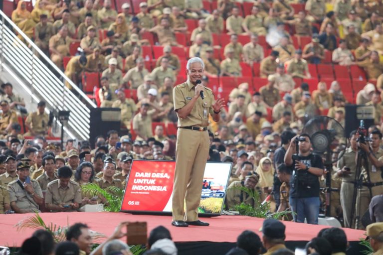 15 Ribu Kades dan Perangkat Desa se-Jateng Didorong Lakukan Percepatan Tangani Kemiskinan
