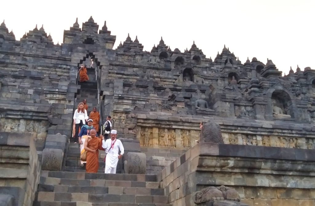 Candi Borobudur di Kabupaten Magelang akan ditutup sementara waktu terkait kunjungan kenegaraan Kaisar Jepang Naruhito bersama Permaisuri Masako, pada Kamis (22/06).