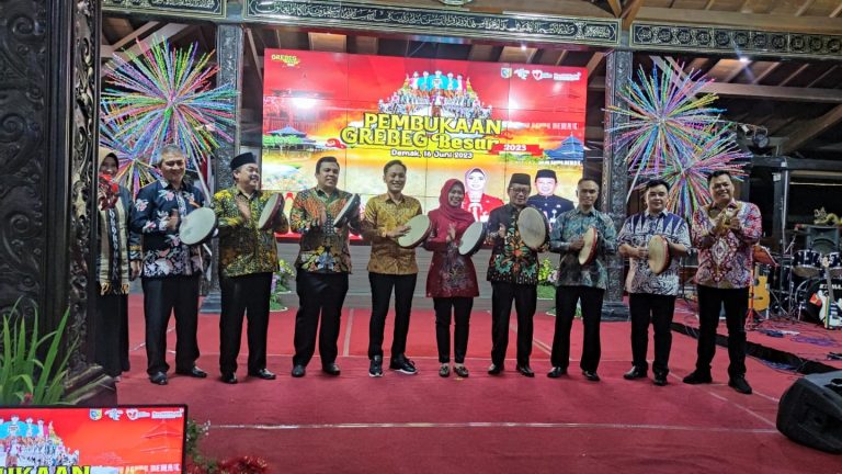 Belangsung Tiga Minggu, Tabuh Rebana Tandai Pembukaan Grebeg Besar Tahun 2023