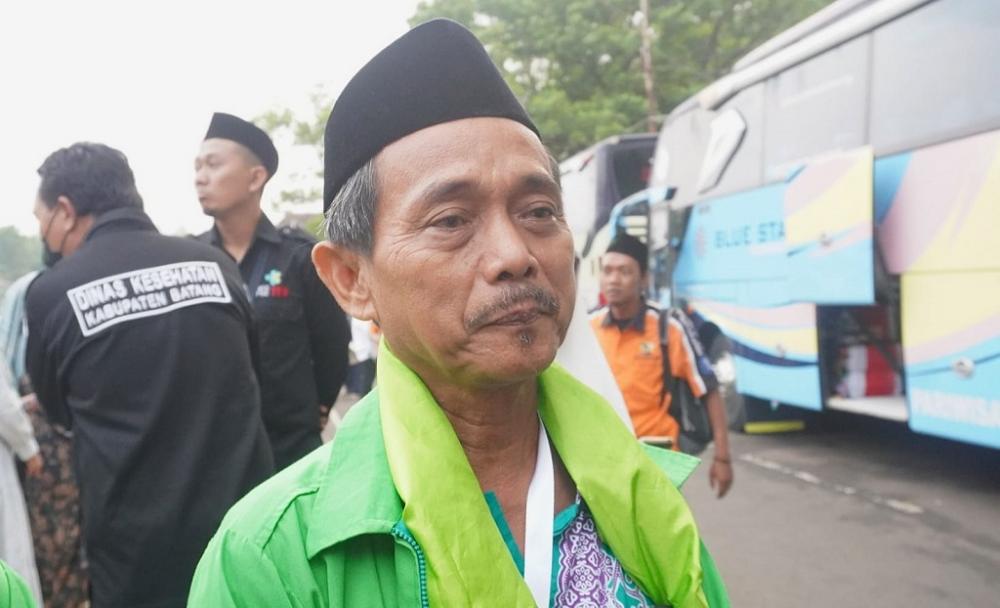 Tekun Menabung, Penjual Kerupuk Usek Berangkat Haji