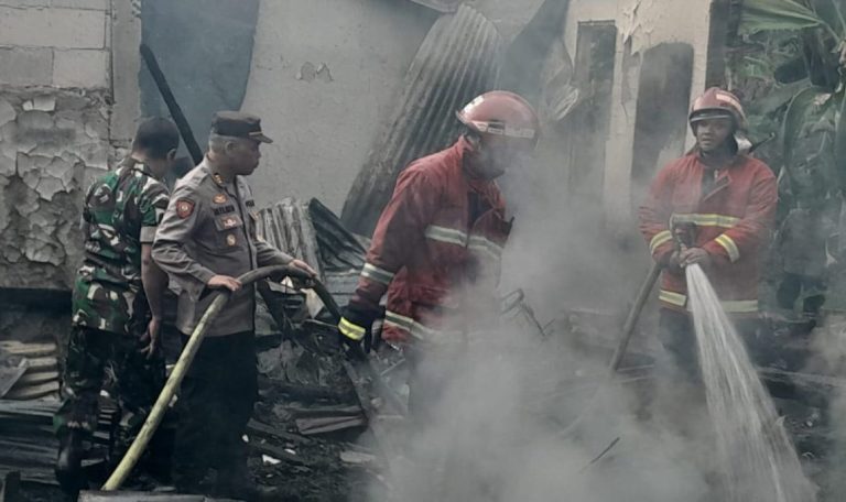 Ditinggal Berjualan ke Pasar, Rumah Warga Cipaku, Mrebet Ludes Terbakar (Foto: Dok Humas Polres Purbalingga)