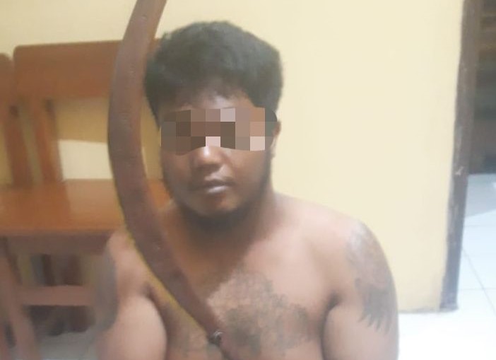 Polsek Sidoharjo Tangkap Pemuda Pembawa Celurit di Jalan Desa Jambanan