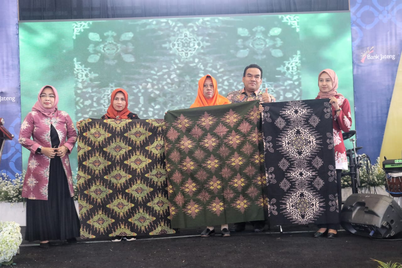 Sudah Punya Batik Jati Lestari, Bakal Dijadikan Pakaian ASN se-Blora