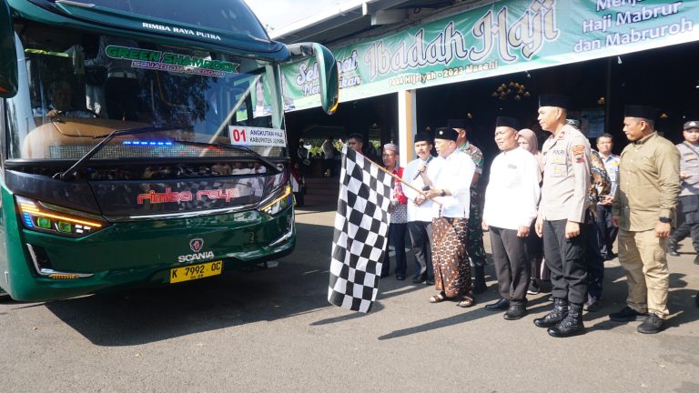 104 dari 1.458 Calon Jemaah Haji Kloter Pertama Dilepas