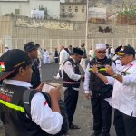 Kasi Transportasi Daker Makkah Asep Subhana beri arahan ke Tim Transportasi.