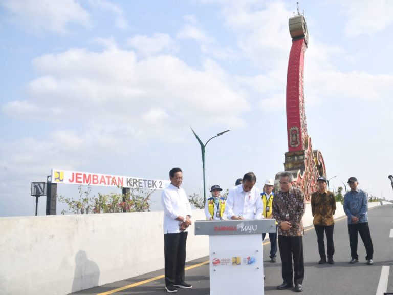 Jembatan Kretek 2 Perkuat Jalur Jalan Lintas Selatan Jawa Diresmikan Presiden