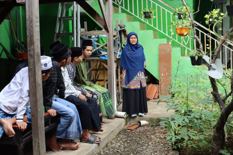 Wujudkan Ponpes Sehat, Dinkes Gelar Survei Mawas Diri di 5 Ponpes