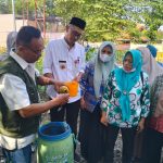 PPL Dinas Pertanian Kota Semarang Ajari Warga Buat Kompos