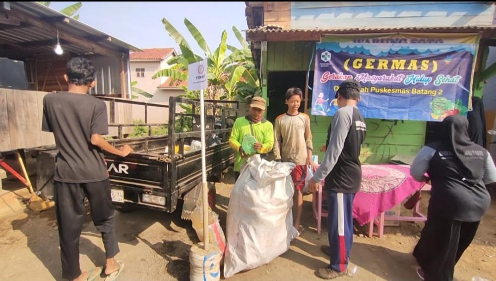 Warga Dukuh Sulur Batang, Membayar PBB dengan Menggunakan Sampah