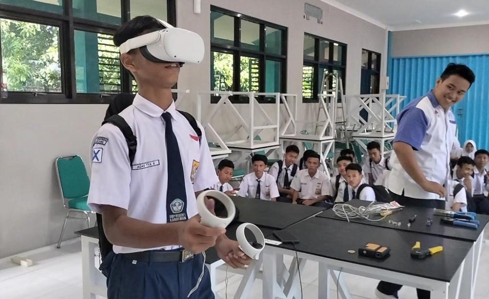 Pikat Calon Peserta Didik Baru, Skansaka Batang Pamerkan Karya