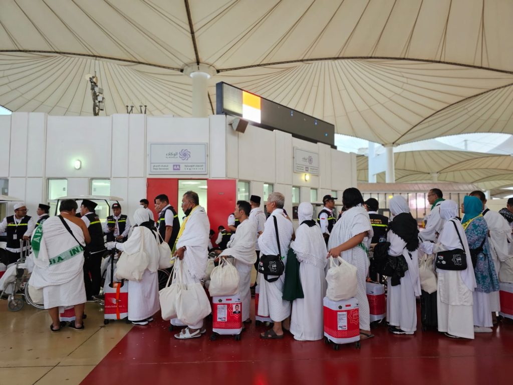 Awali Kedatangan Gelombang Kedua, 393 Jemaah Haji Berihram JKG 42 Mendarat di Jeddah