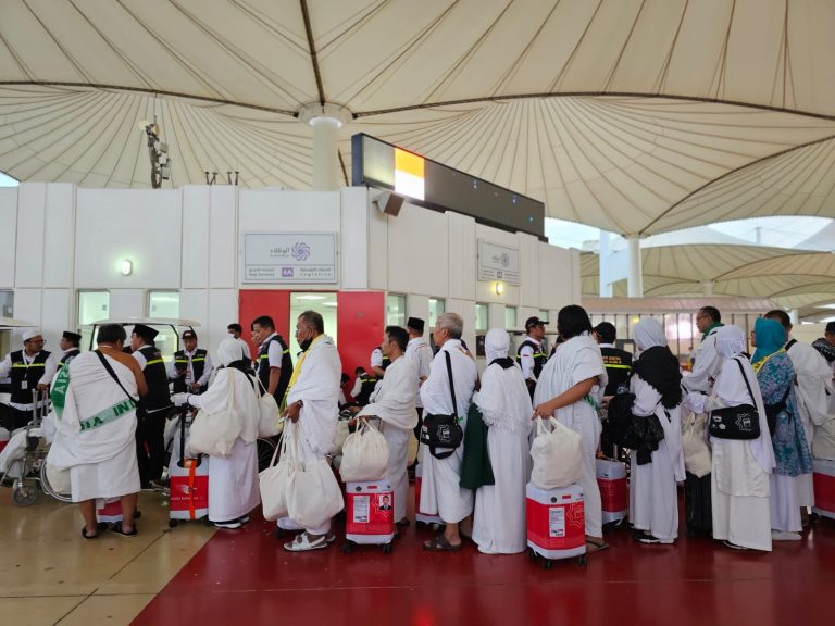 Awali Kedatangan Gelombang Kedua, 393 Jemaah Haji Berihram JKG 42 Mendarat di Jeddah