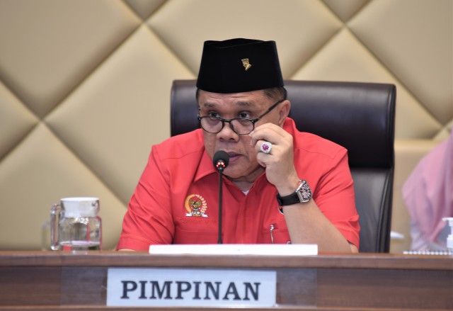 Junimart Girsang Minta KemenPAN-RB Laporkan Seluruh Data Tenaga Honorer