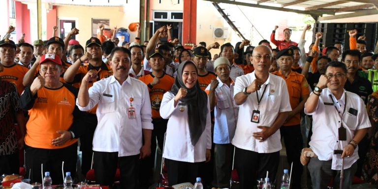 Agar Tidak Jalan Sendiri-sendiri, Bupati Tiwi Gagas Forum Relawan Kebencanaan