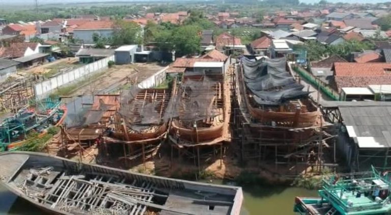 Industri Galangan Kapal di Batang Tersisa 17 Pengusaha yang Bertahan