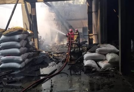 Penggilingan Padi di Kedungreja Terbakar, Kerugian Ditaksir Ratusan Juta Rupiah