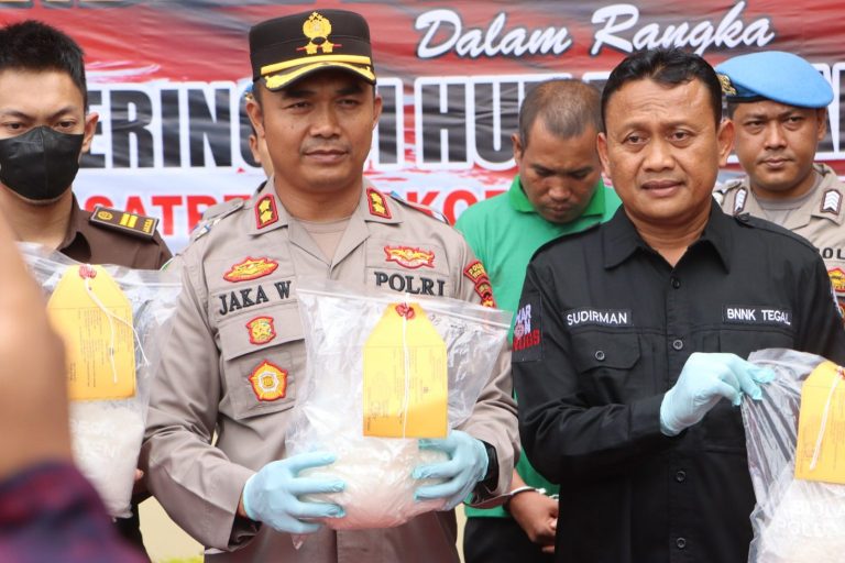 Cegah Peredaran Narkoba, Polres Tegal Kota Musnahkan 4,02 Kg BB Sabu