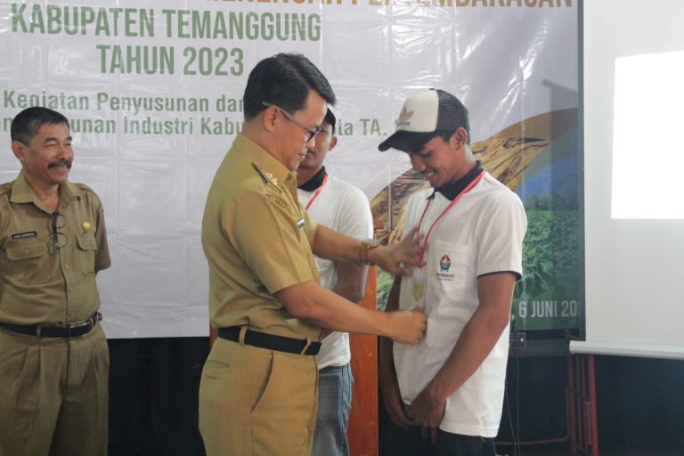 Ciptakan Diversifikasi Olahan Produk Tembakau, Dinperinaker Adakan Pelatihan (Foto: Dok Pemkab Temanggung)