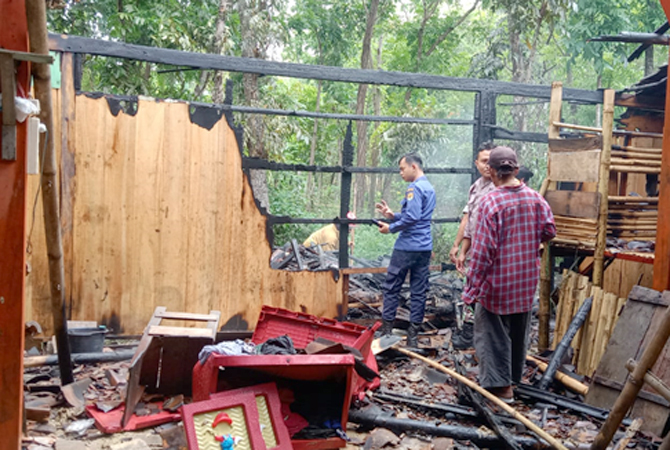 Rumah Kayu di Tawangharjo Terbakar, Kambing Korban Turut Terpanggang