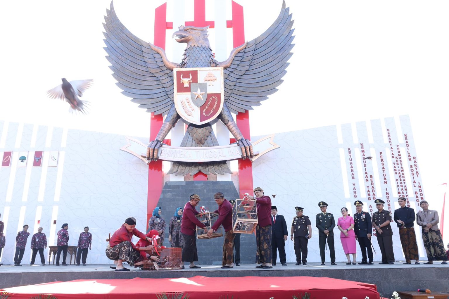 Memperingati Hari Lahir Pancasila, Ganjar Ajak Kades Gali Sejarah Desa