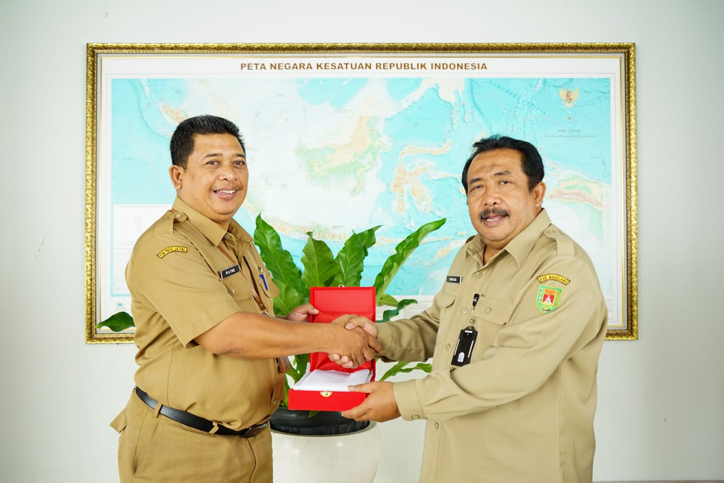 Pemkab Magelang Dukung Gerakan Pembagian Bendera Merah Putih