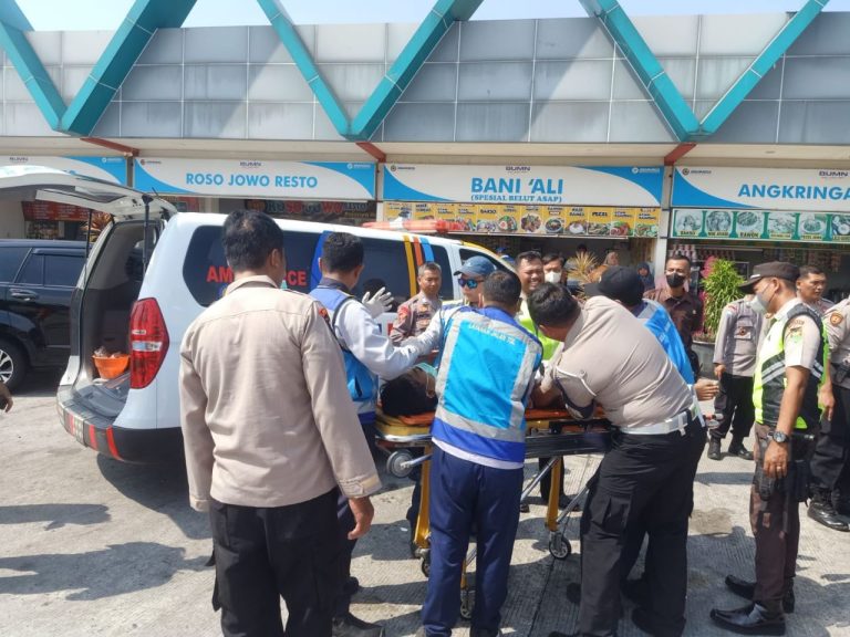Pria Asal Jatim Ditemukan Meninggal Dunia di dalam Mobil di Rest Area 538 B Sragen 