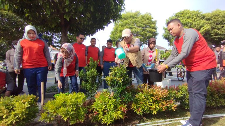 Peringati Hari Lingkungan Hidup Sedunia, Ajak Masyarakat Peduli Sampah Plastik