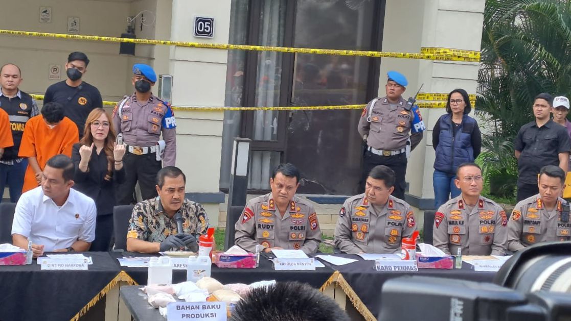 Dua Pelaku Masih DPO, Polri Telusuri Asal Bahan Baku Pabrik Ekstasi