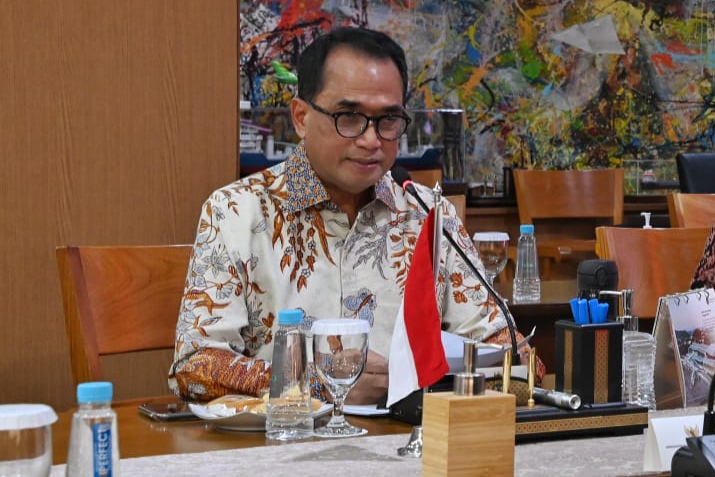 Apresiasi Program Promo Tarif, Menhub: Meningkatkan Minat Masyarakat Beralih ke Angkutan Massal