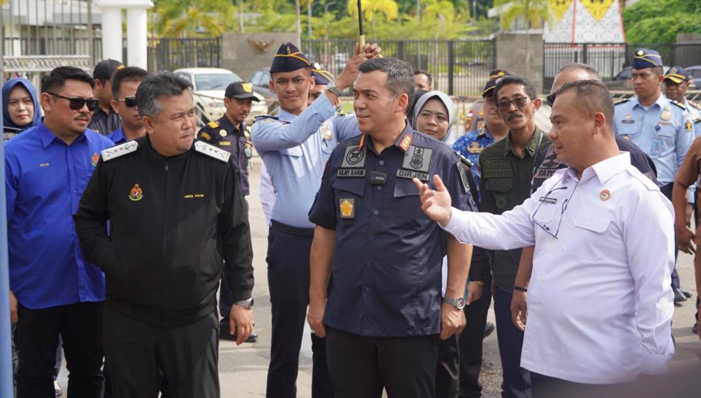 Tinjau Perbatasan Indonesia-Malaysia, Dirjen Imigrasi Tegaskan Pencegahan TPPO WNI
