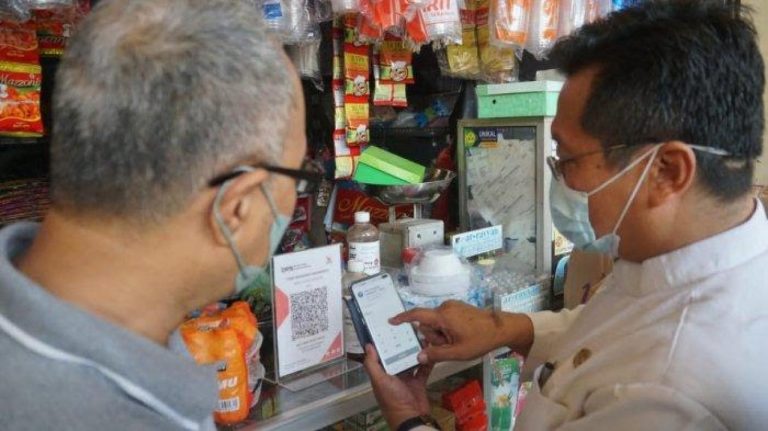 Jadi Percontohan, Belanja di Pasar Podosugih Bisa Lewat Online