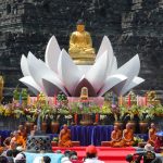 Waisak di Candi Borobudur, Bhante Dhammavuddho: Berbuat Baiklah Kalau Ingin Bahagia