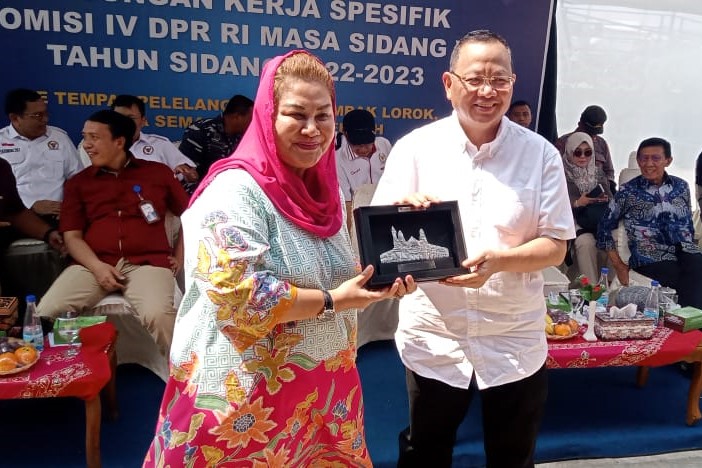 Mengeluh ke Mbak Ita, Nelayan Tambaklorok Minta Dibuatkan Pemecah Ombak