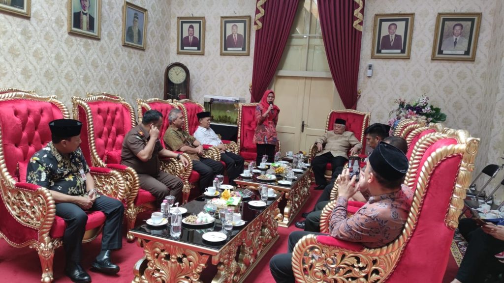 Sesepuh Kadilangu Minta Bupati Demak Memindahkan SDN 1 Kadilangu