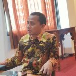Ketua KPU Jepara, Subchan Zuhri ketika mengumumkan DPT Jepara di Gedung OPD Jepara, Selasa (20/06)