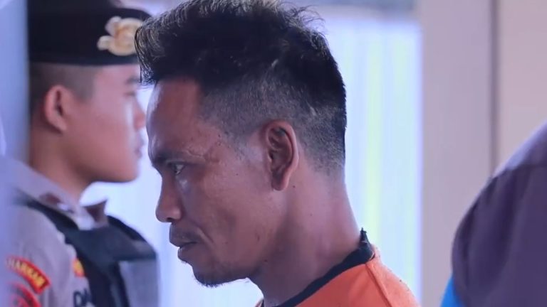 Turah alias Daud, 40, pelaku pembunuhan R alias D, 56, warga Bandung, Jawa Barat
