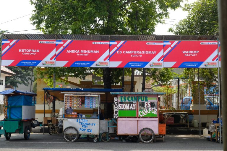 Cerita PKL dapat Keuntungan Satu Juta Rupiah Tiap Hari Selama KIE
