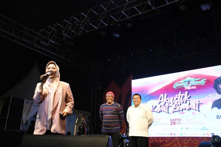 Akustik Kabut Lembut Sukses, Bupati Tiwi: Festival Gunung Slamet Harus Lanjut!
