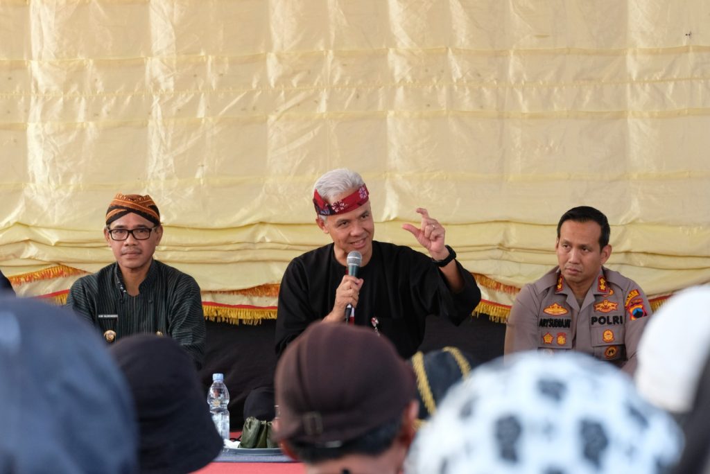 Gubernur Ganjar Ajak Petani Kopi Beralih Gunakan Pupuk Organik