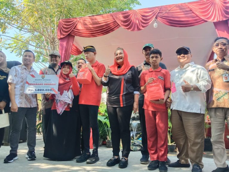 Semarak HAN, Mbak Ita Beri Motivasi Kepada Anak-anak Karangayu