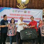 Penyerahan Secara Simbolis Alat Antropometri Kit untuk Posyandu